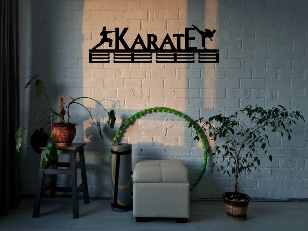 Wieszak na medale Karate II 80 cm - obrazek 2