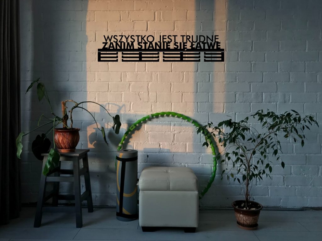 Wieszak na medale Wszystko jest trudne 80 cm - obrazek 2