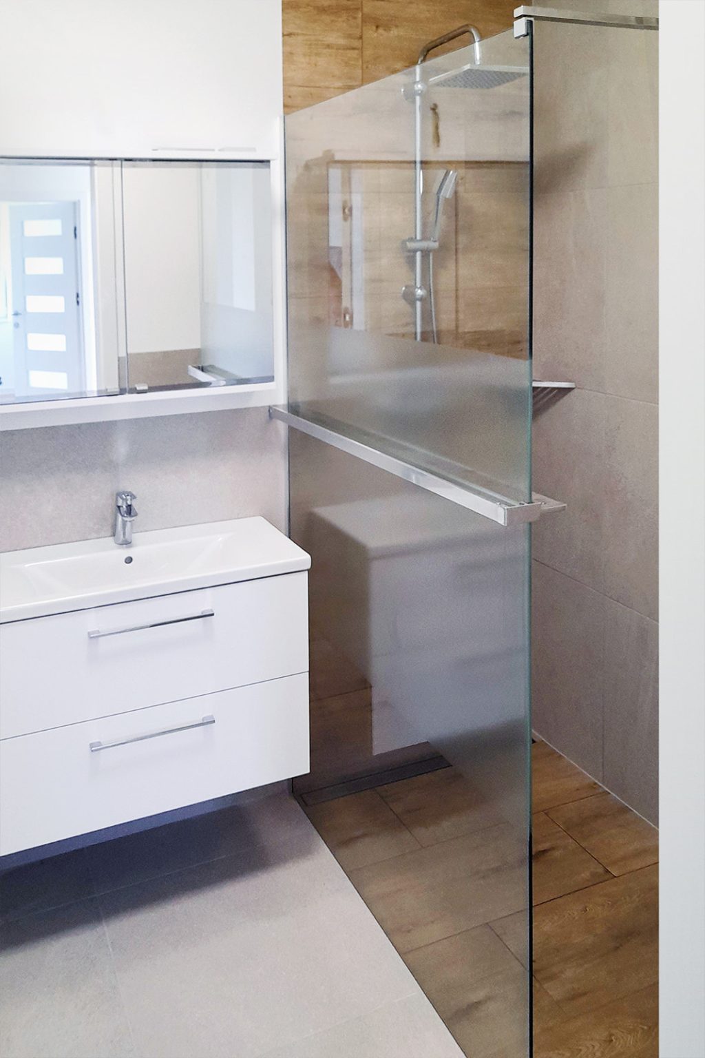 Półka narożna pod prysznic z blachy nierdzewnej  S - obrazek 3