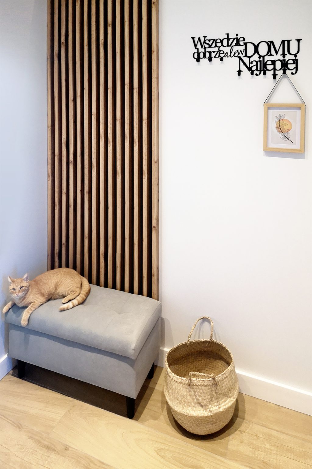 Wieszak metalowy na ubrania Wszędzie dobrze 80 cm - obrazek 2