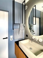 Wieszak na ręczniki sufitowy metalowy podwójny S - obrazek 4