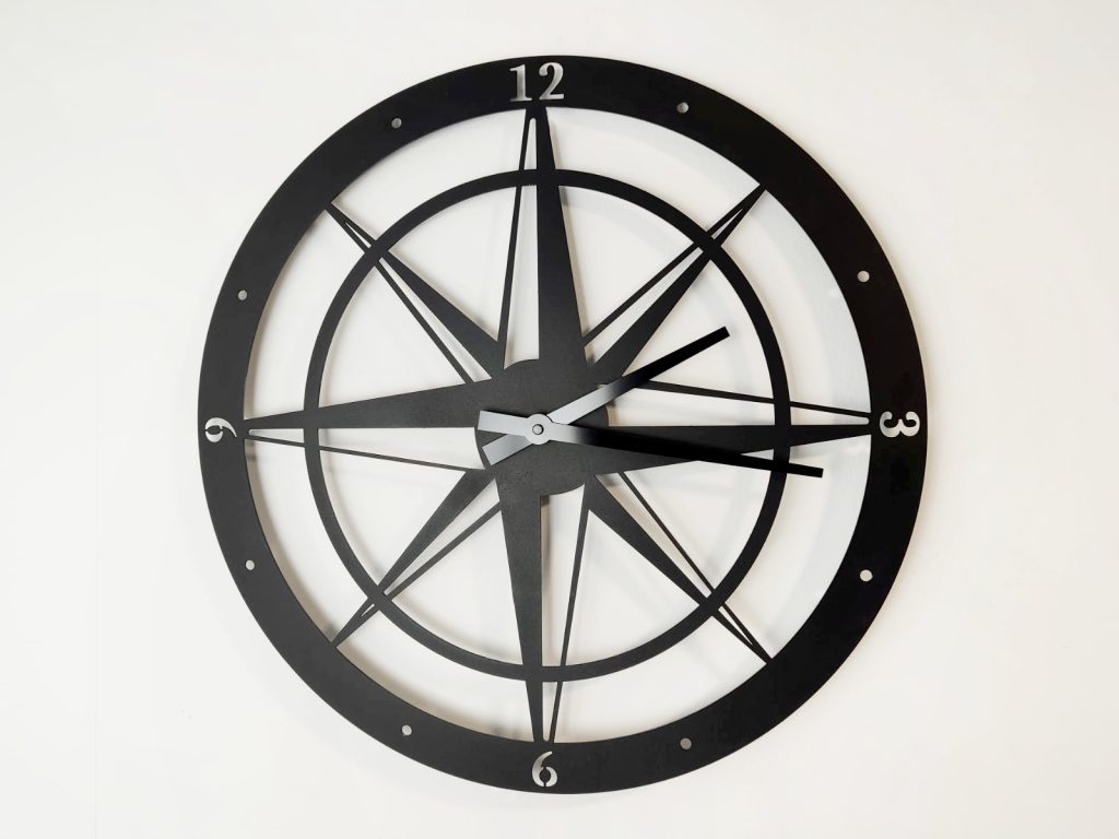 Zegar metalowy Róża Wiatrów 70 cm - obrazek 2